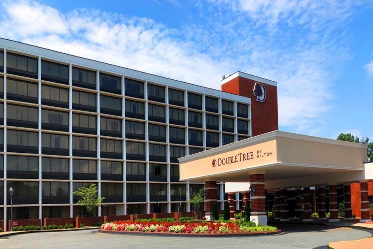 Doubletree By Hilton Charlottesville Exterior foto