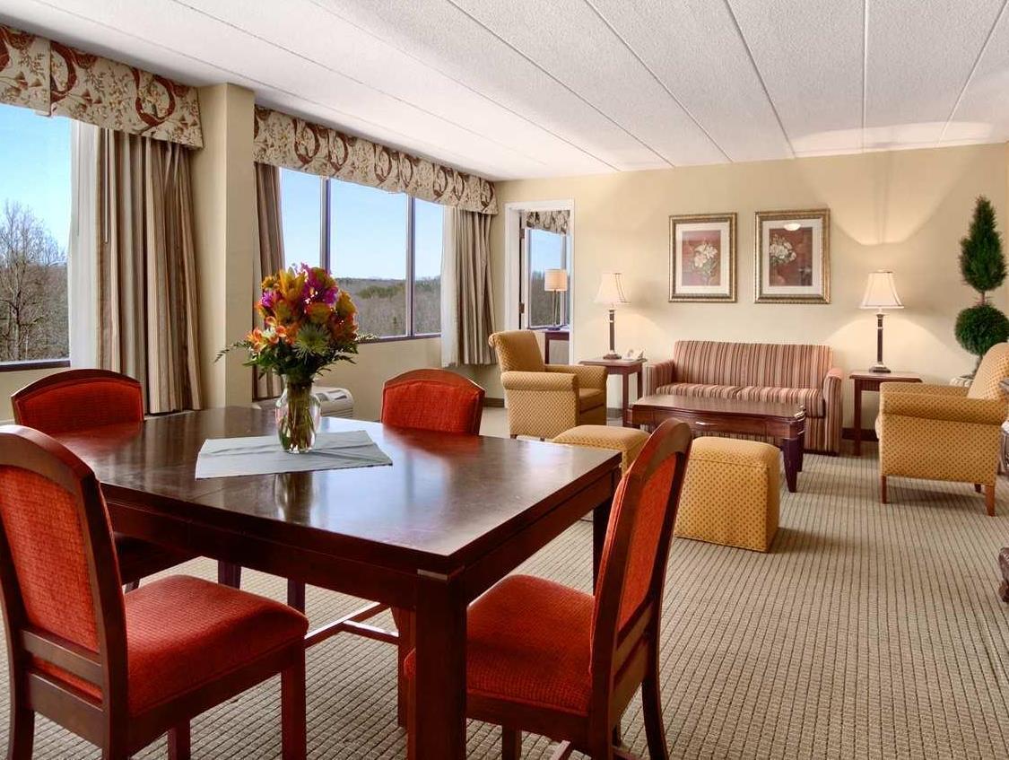 Doubletree By Hilton Charlottesville Exterior foto