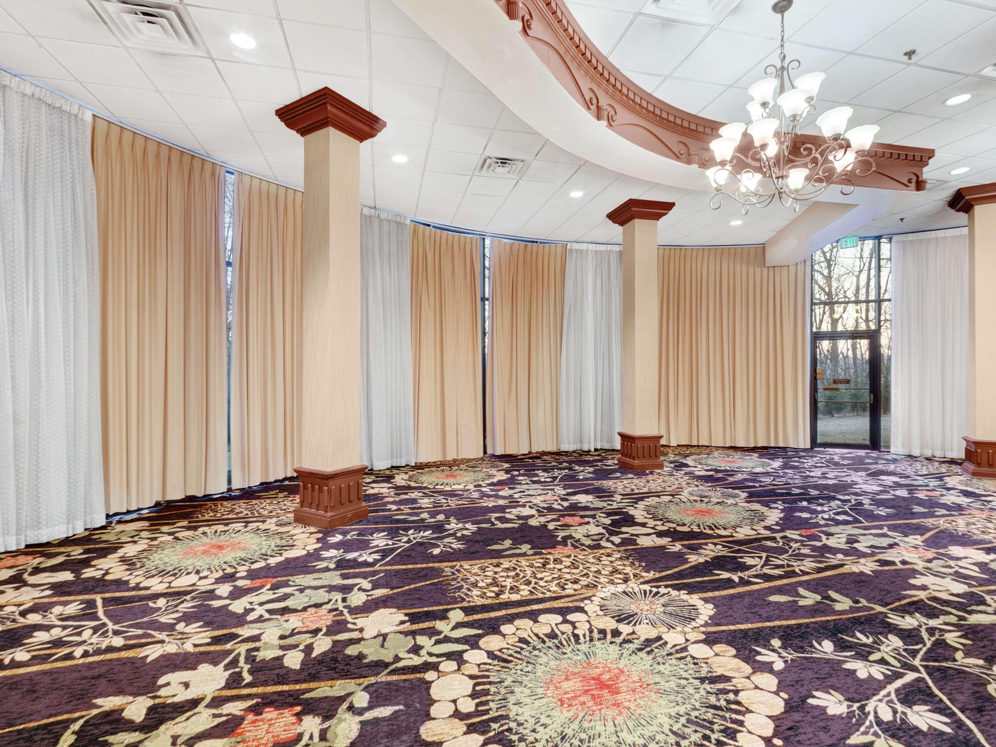 Doubletree By Hilton Charlottesville Exterior foto