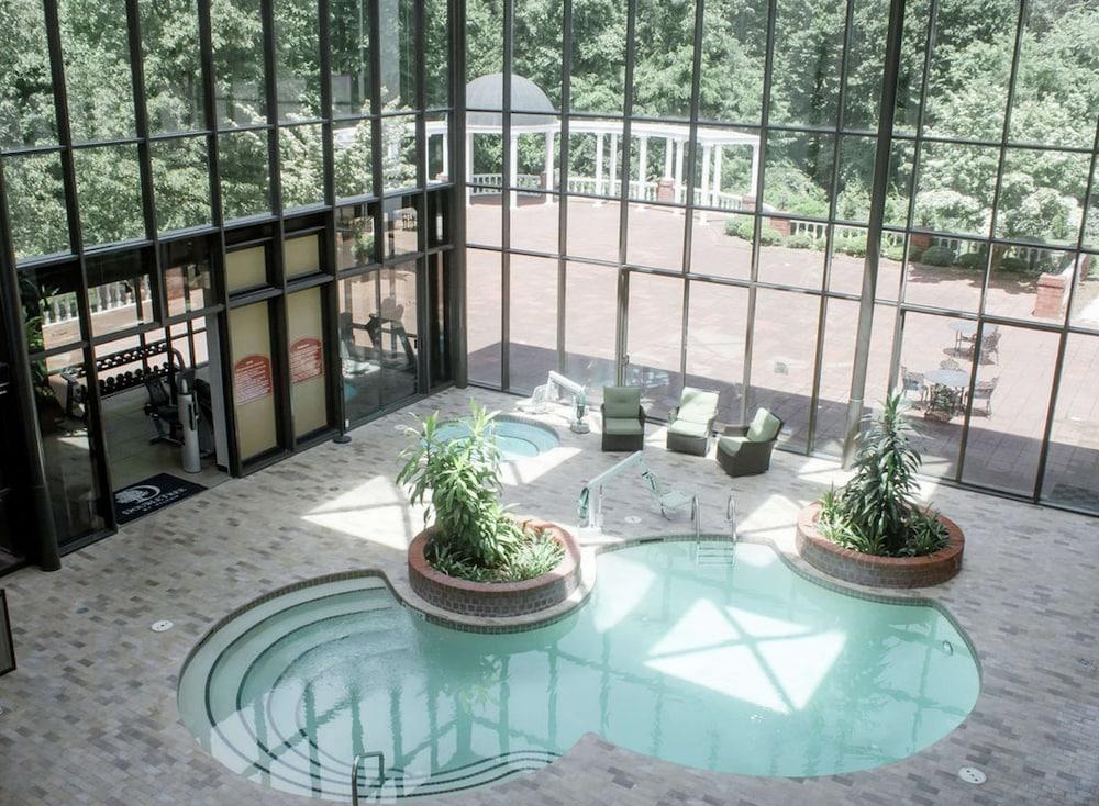 Doubletree By Hilton Charlottesville Exterior foto