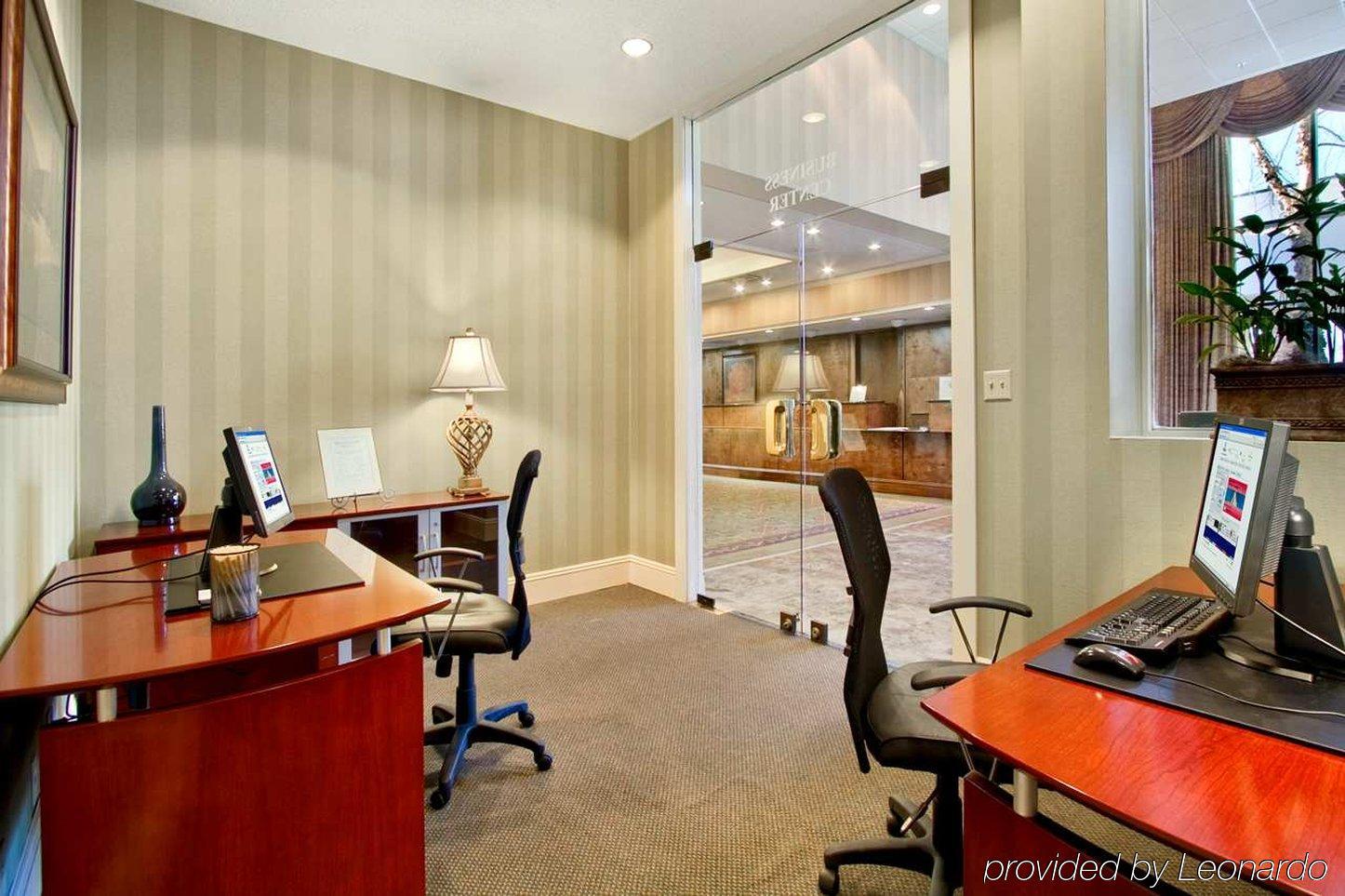 Doubletree By Hilton Charlottesville Facilități foto