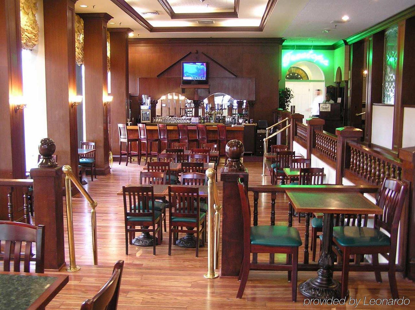 Doubletree By Hilton Charlottesville Restaurant foto