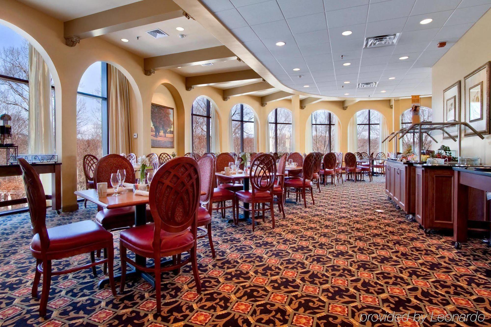 Doubletree By Hilton Charlottesville Restaurant foto