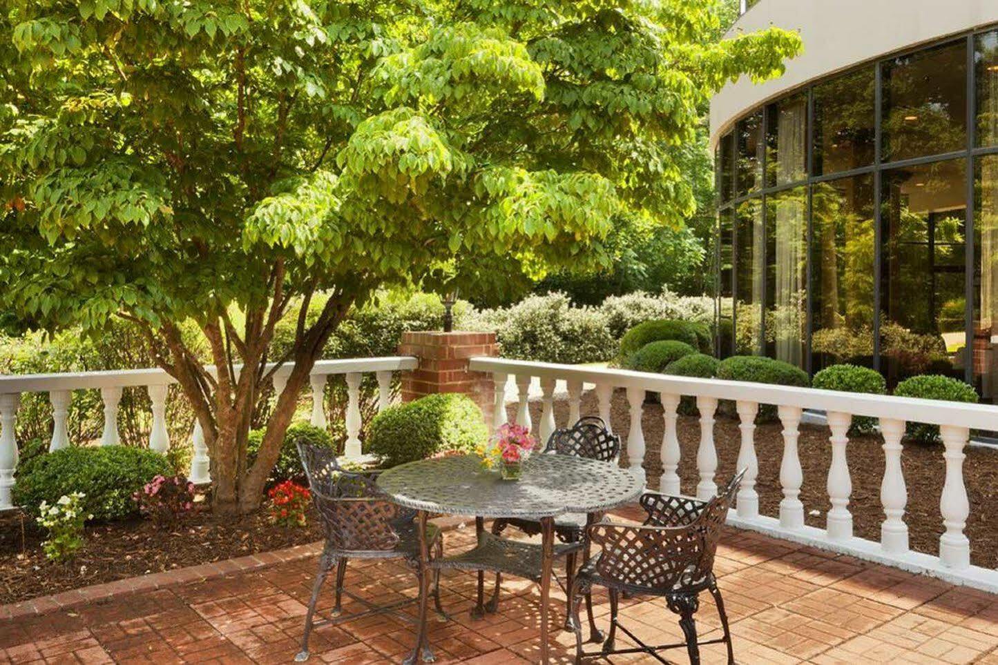 Doubletree By Hilton Charlottesville Exterior foto